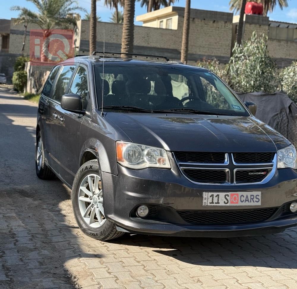 دودج جراند كارافان